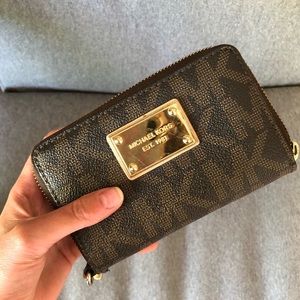 Michael Kors Logo Wristlet Zip Around Wallet